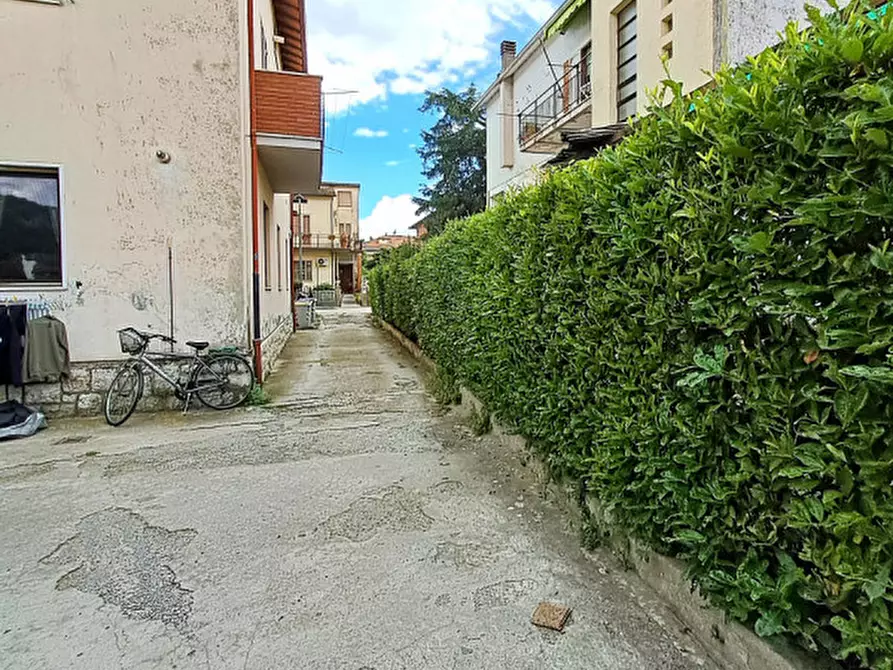 Immagine 4 di Garage in vendita  in Via Antonio Gramsci a Passignano Sul Trasimeno