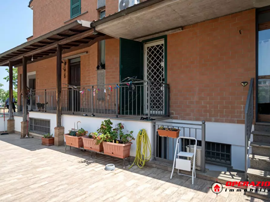 Immagine 6 di Villa in vendita  in via francesco del furia a Roma