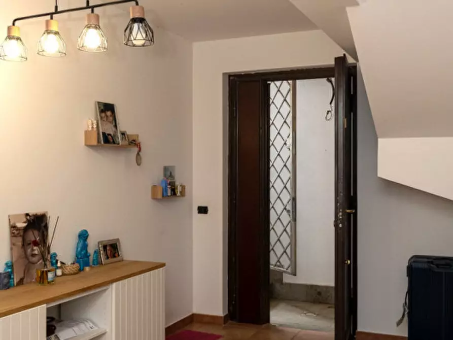 Immagine 24 di Villa in vendita  in via francesco del furia a Roma
