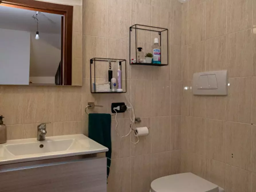 Immagine 32 di Villa in vendita  in via francesco del furia a Roma