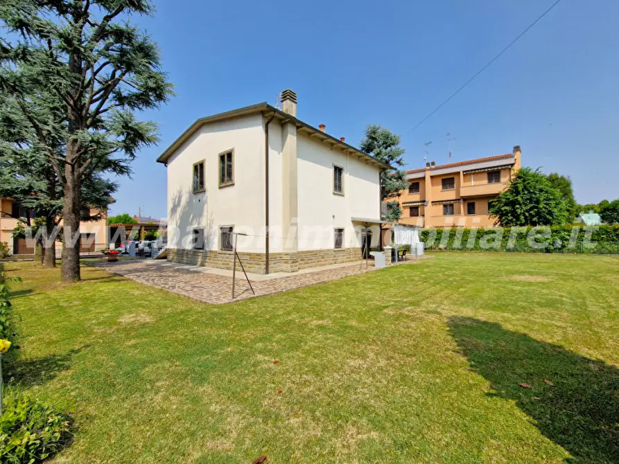 Immagine 3 di Villa in vendita  in Via Salvador Allende, 11 a Valsamoggia