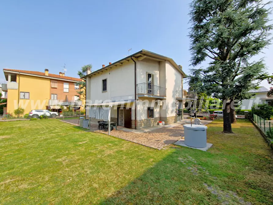 Immagine 4 di Villa in vendita  in Via Salvador Allende, 11 a Valsamoggia