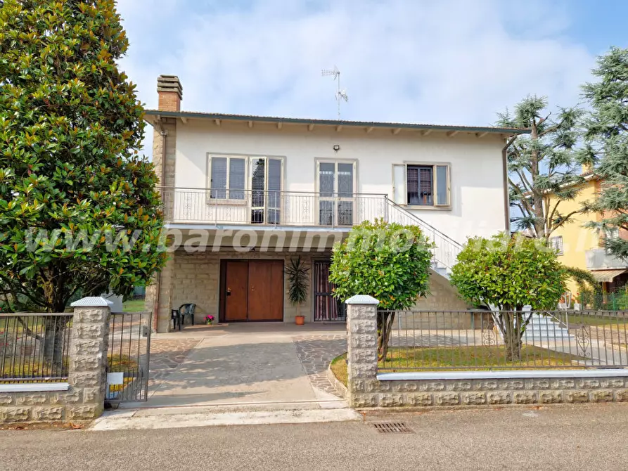 Immagine 7 di Villa in vendita  in Via Salvador Allende, 11 a Valsamoggia