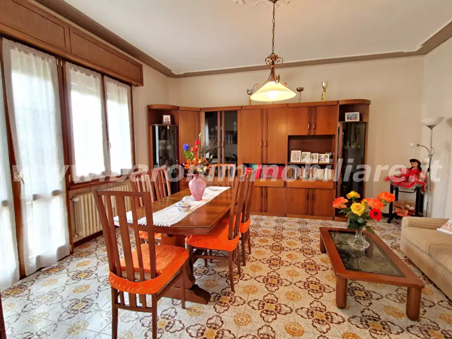 Immagine 10 di Villa in vendita  in Via Salvador Allende, 11 a Valsamoggia