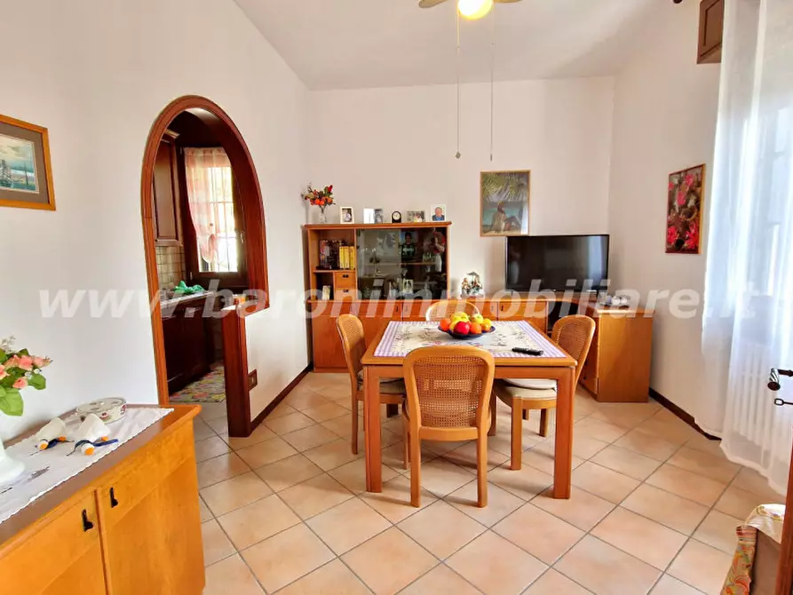 Immagine 13 di Villa in vendita  in Via Salvador Allende, 11 a Valsamoggia