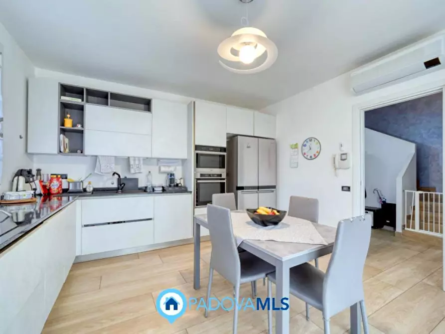 Immagine 1 di Villa in vendita  in Via San Gregorio Barbarigo a Vigonza