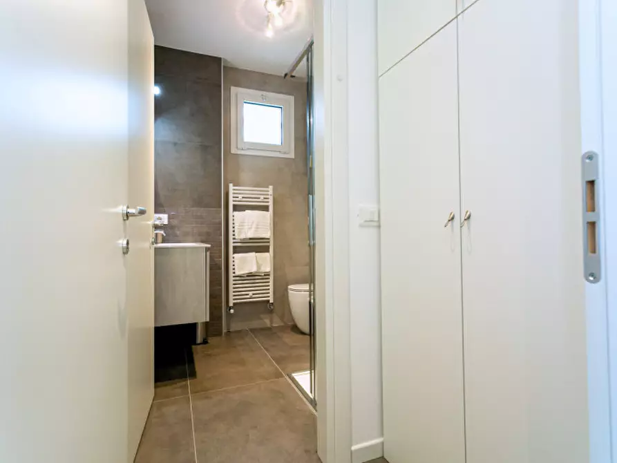 Immagine 7 di Appartamento in vendita  in Via Alessandro Volta a Abano Terme