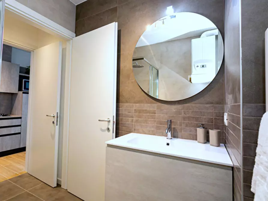 Immagine 8 di Appartamento in vendita  in Via Alessandro Volta a Abano Terme