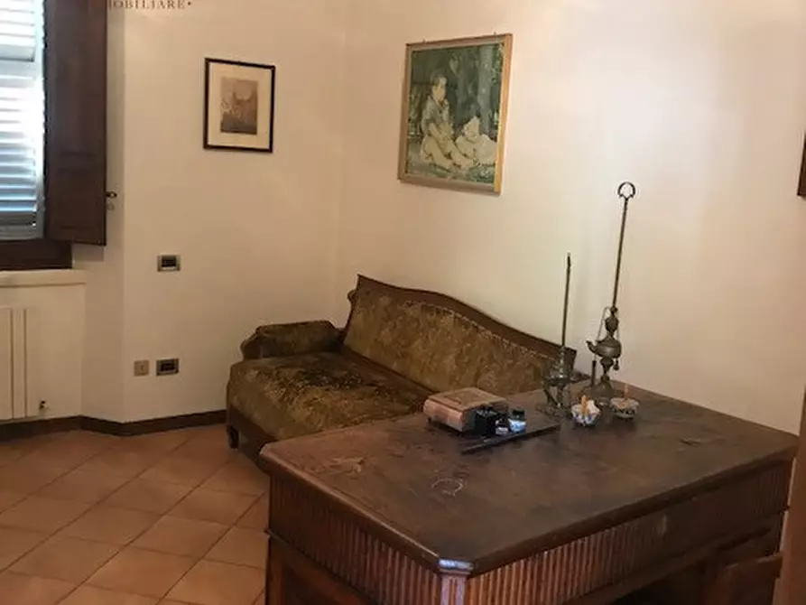 Immagine 7 di Villa in vendita  a Urbino
