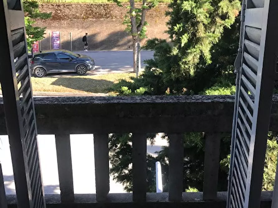 Immagine 31 di Villa in vendita  a Urbino