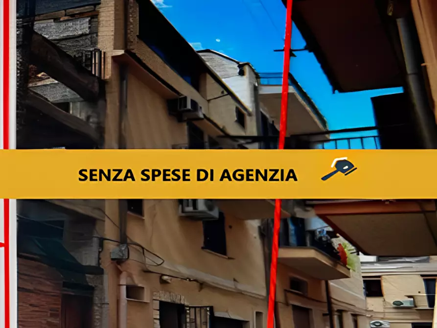 Immagine 1 di Villa in vendita  in Via Volturno, 15 a Bagheria