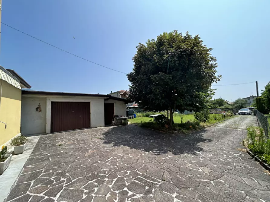 Immagine 3 di Casa bifamiliare in vendita  in Via delle fontane 4 a Cappella Maggiore