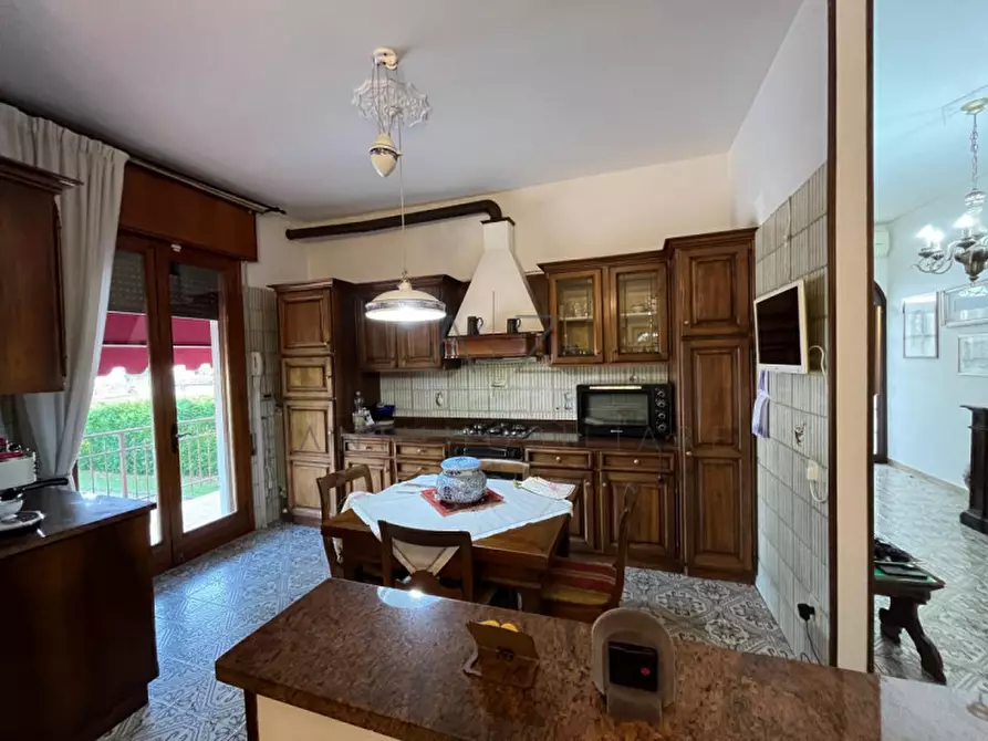 Immagine 12 di Casa bifamiliare in vendita  in Via Circonvallazione Ovest a Castelfranco Veneto
