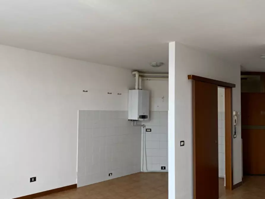 Immagine 13 di Appartamento in vendita  a Suzzara