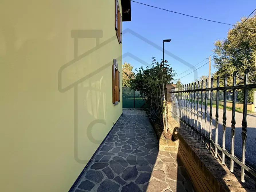 Immagine 38 di Casa indipendente in vendita  in Via Bacchiglione a Montegrotto Terme
