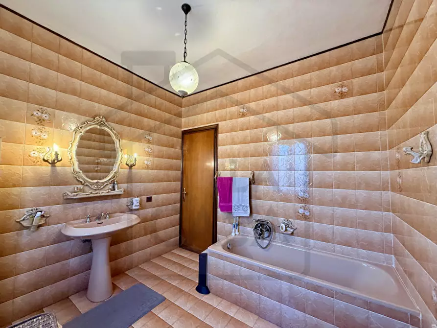 Immagine 53 di Casa indipendente in vendita  in Via Bacchiglione a Montegrotto Terme