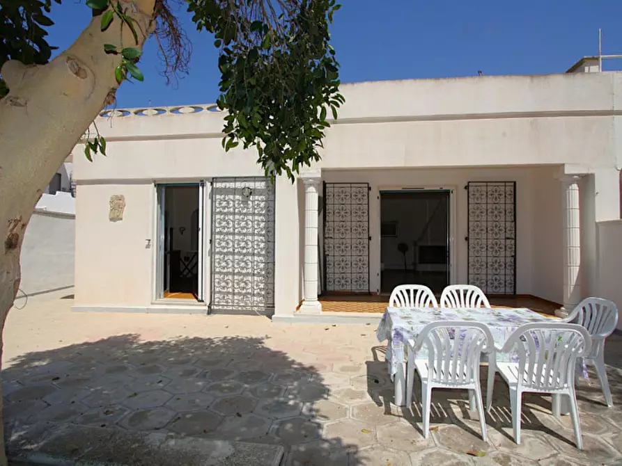 Immagine 10 di Casa indipendente in vendita  in Lungomare Ionio a Ugento