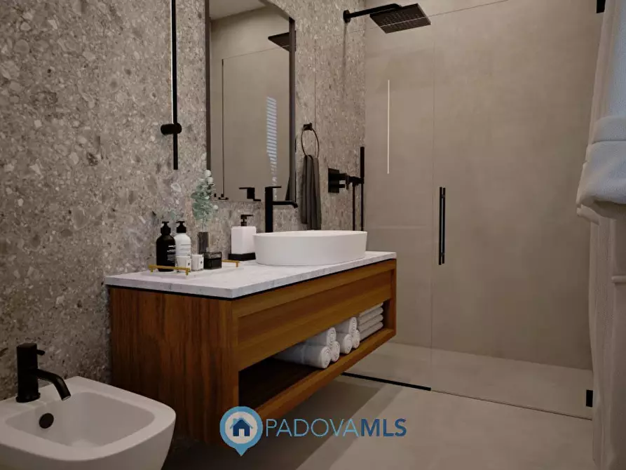 Immagine 5 di Casa bifamiliare in vendita  in Via U. Foscolo, 1 a Selvazzano Dentro