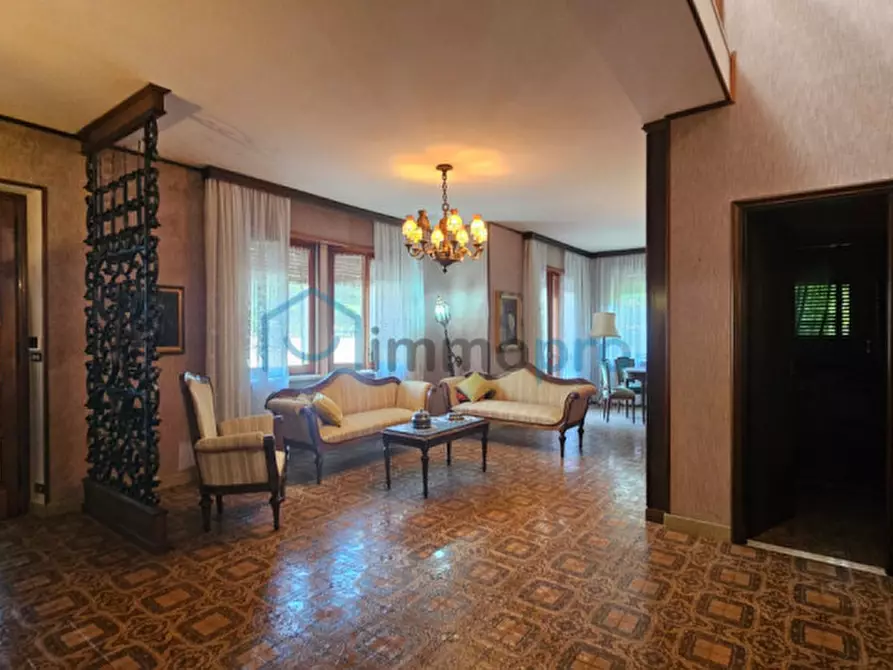 Immagine 19 di Villa in vendita  in Via Nigra 14/16 a Rivarolo Canavese