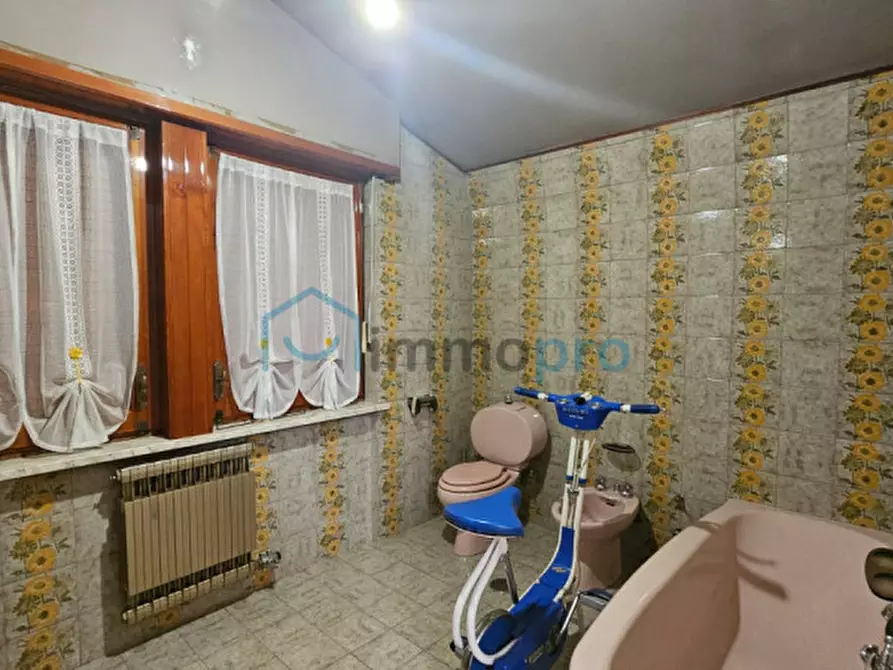 Immagine 27 di Villa in vendita  in Via Nigra 14/16 a Rivarolo Canavese