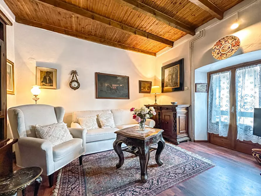 Immagine 1 di Villetta a schiera in vendita  in via centrale n 5 a Oggebbio