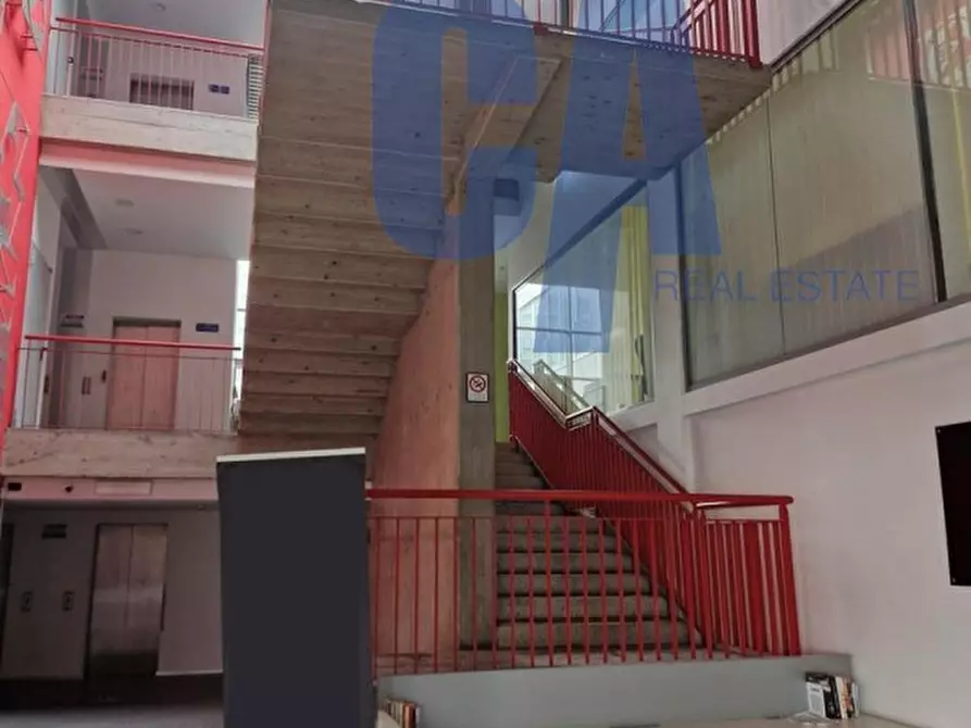 Immagine 16 di Ufficio in affitto  in VIA RUCELLAI BERNARDO a Milano