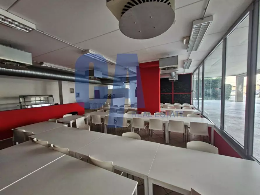 Immagine 13 di Ufficio in affitto  in VIA RUCELLAI BERNARDO a Milano