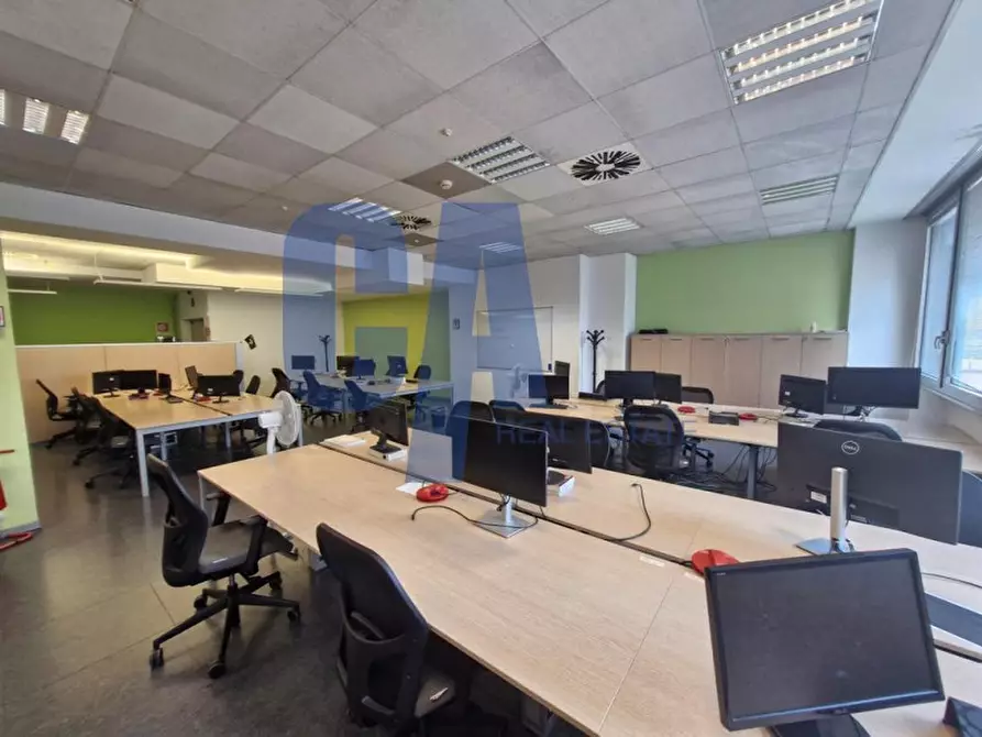 Immagine 14 di Ufficio in affitto  in VIA RUCELLAI BERNARDO a Milano