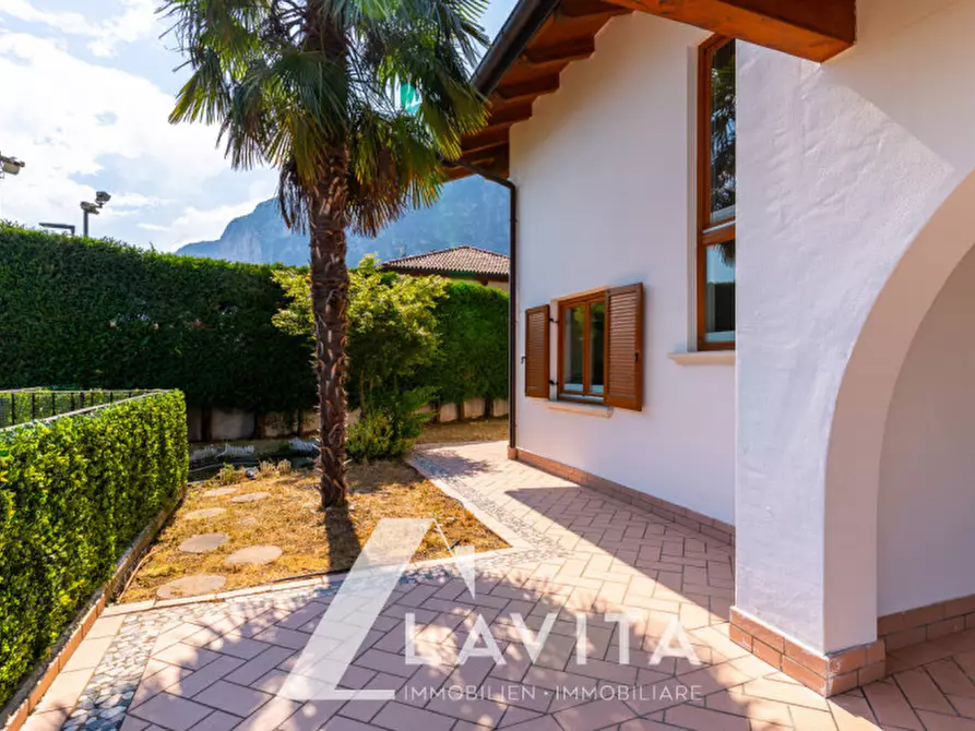 Immagine 8 di Villa in vendita  in via Feldi a Roverè Della Luna