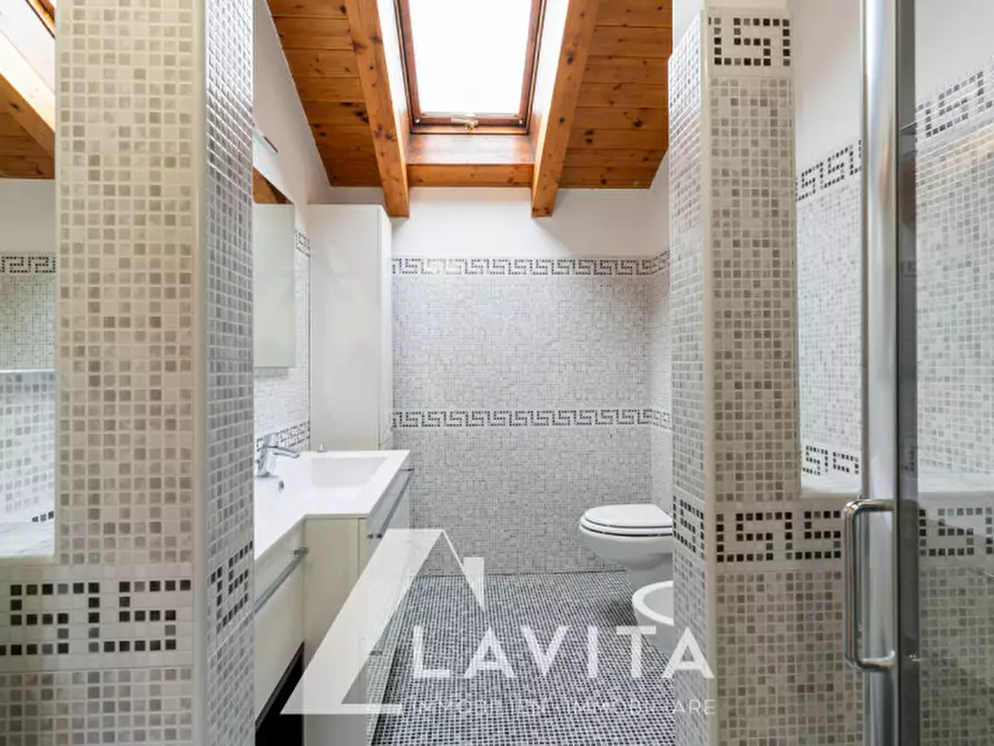 Immagine 42 di Villa in vendita  in via Feldi a Roverè Della Luna