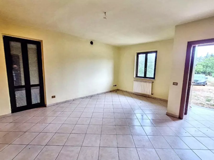 Immagine 2 di Appartamento in vendita  in Via Case Pennoni, 06023 Gualdo Tadino PG, Italia a Gualdo Tadino