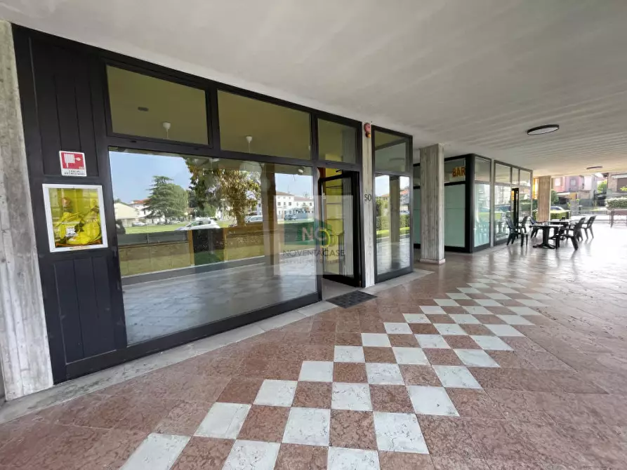 Immagine 6 di Negozio in vendita  in piazza giovanelli 50 a Noventa Padovana