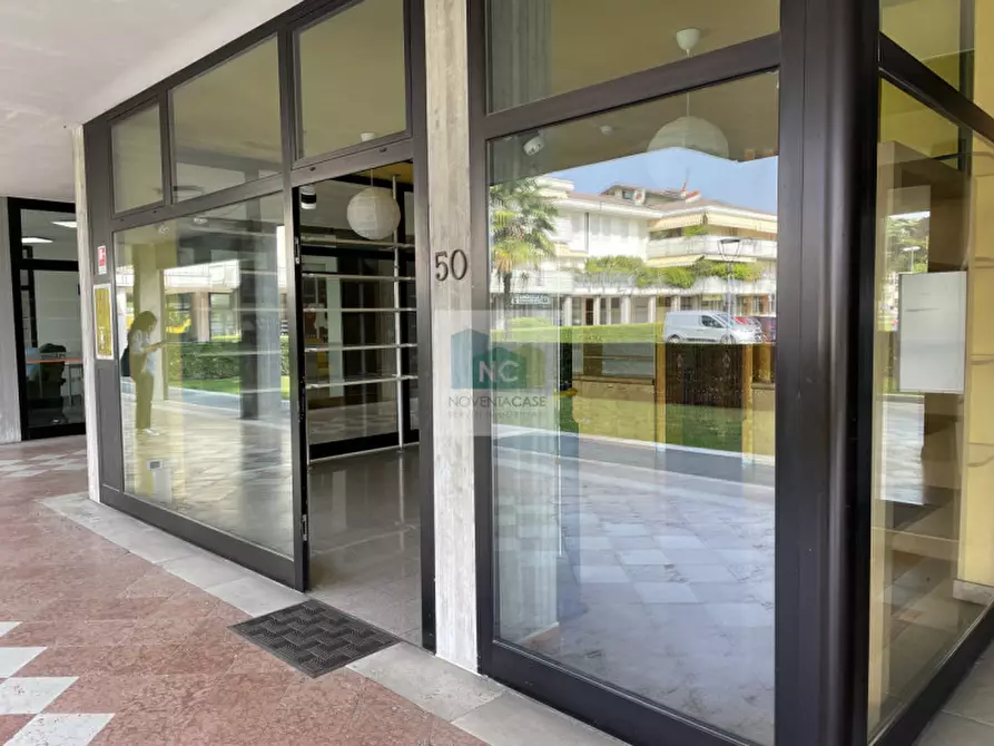 Immagine 7 di Negozio in vendita  in piazza giovanelli 50 a Noventa Padovana