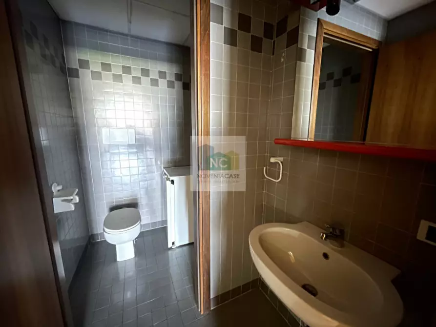 Immagine 14 di Negozio in vendita  in piazza giovanelli 50 a Noventa Padovana