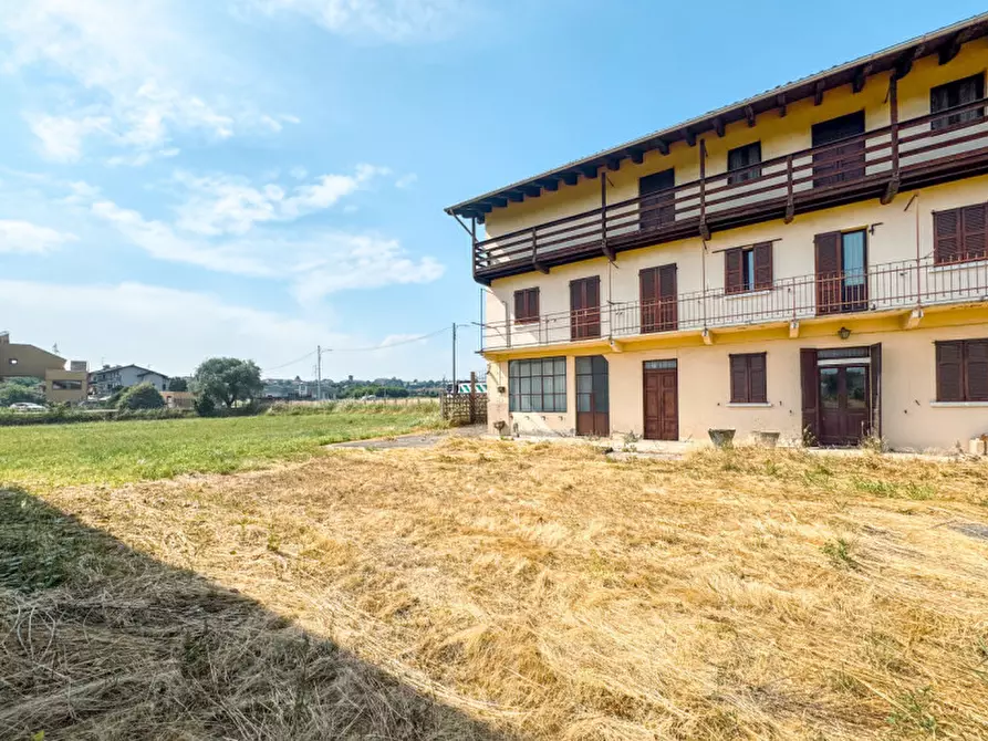 Immagine 4 di Casa indipendente in vendita  in Via Gallarate 56 a Oleggio