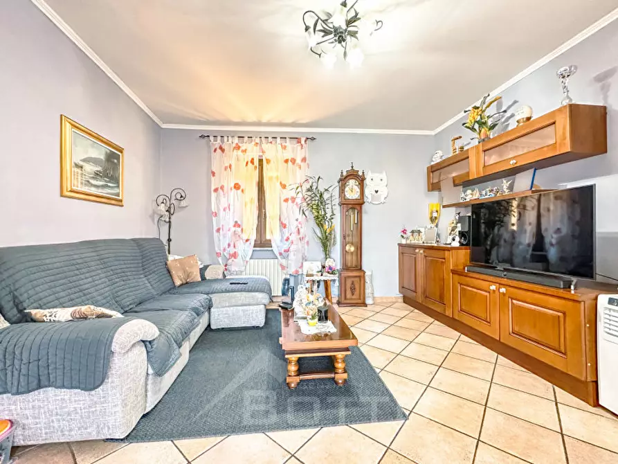 Immagine 1 di Casa bifamiliare in vendita  in VIA GIUSEPPE MAZZOLA 2 A a Valduggia