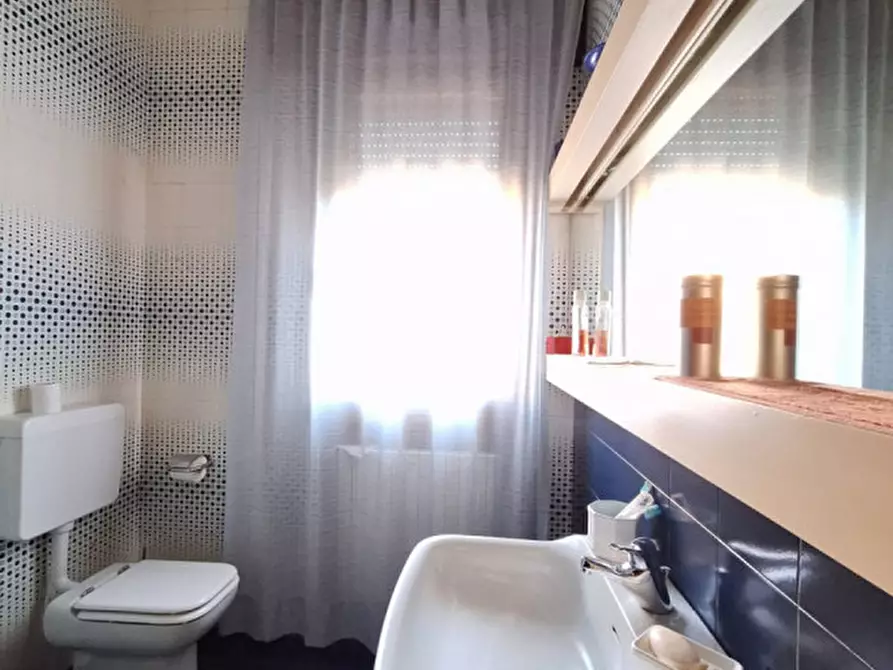 Immagine 11 di Villa in vendita  in Viale dei Mille a Rovigo