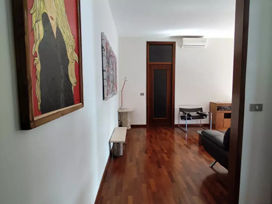 Immagine 3 di Appartamento in affitto  a Vicenza