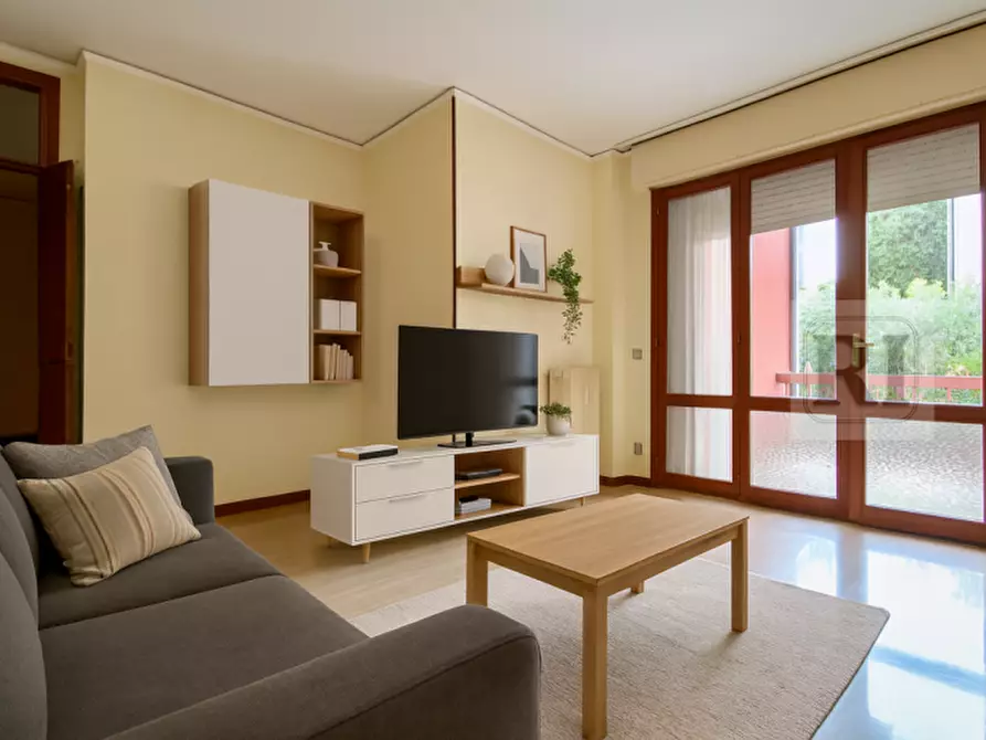 Immagine 1 di Appartamento in vendita  in Via Enrico Tazzoli a Padova