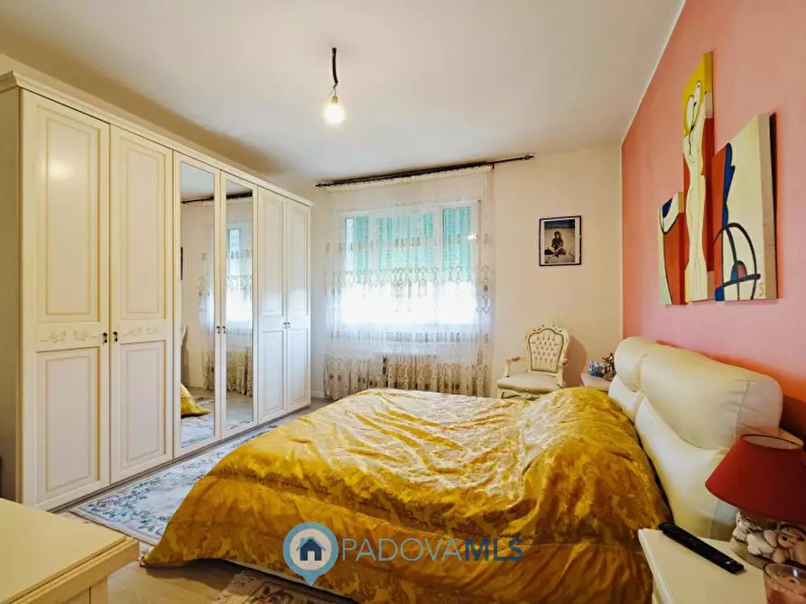 Immagine 5 di Appartamento in vendita  in via riccati a Padova