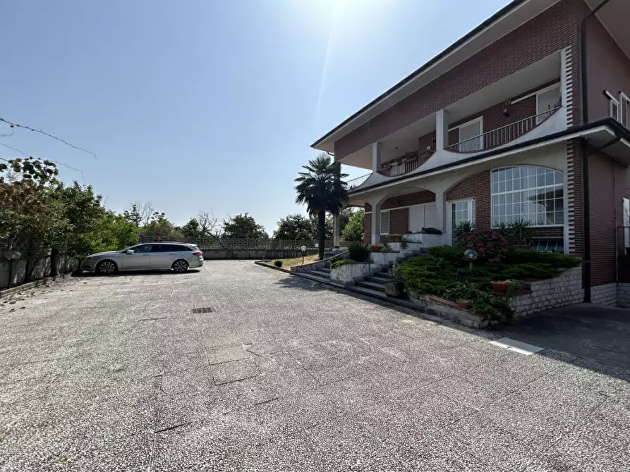 Immagine 3 di Appartamento in vendita  in Via Montello a Zibido San Giacomo