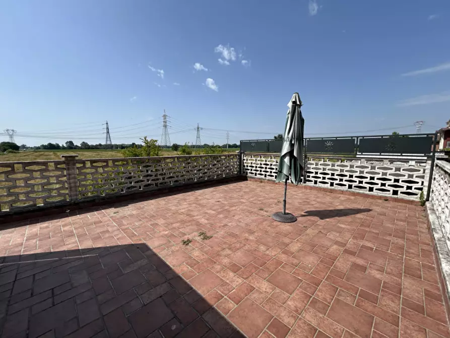 Immagine 15 di Appartamento in vendita  in Via Montello a Zibido San Giacomo