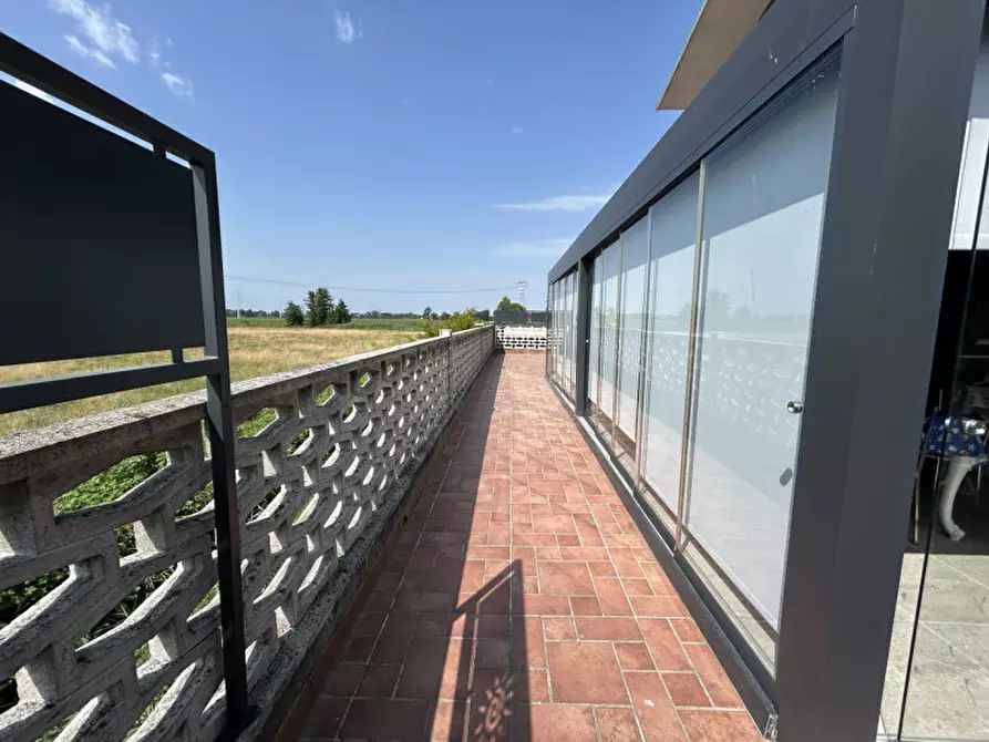 Immagine 17 di Appartamento in vendita  in Via Montello a Zibido San Giacomo