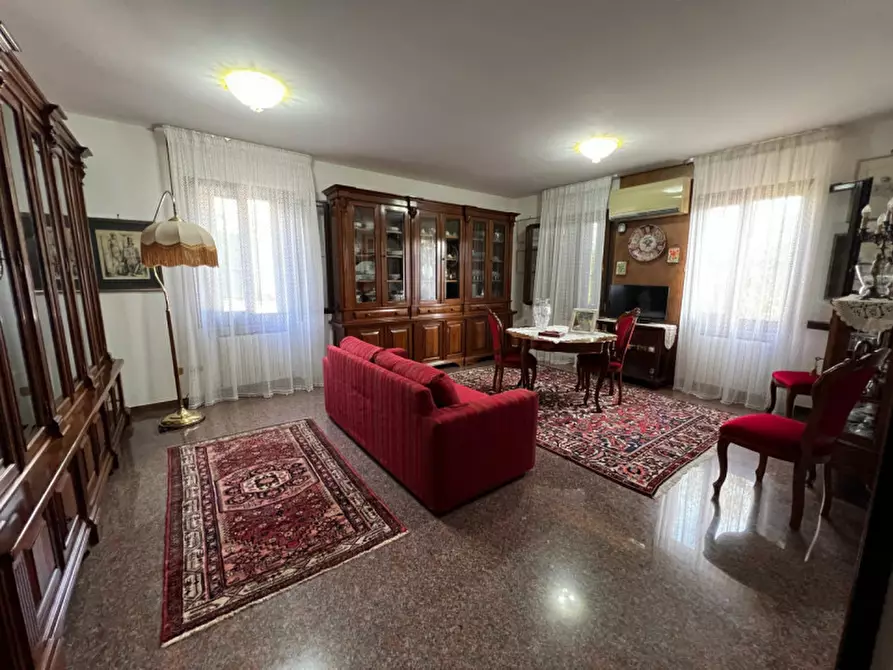 Immagine 10 di Villa in vendita  a Arqua' Petrarca