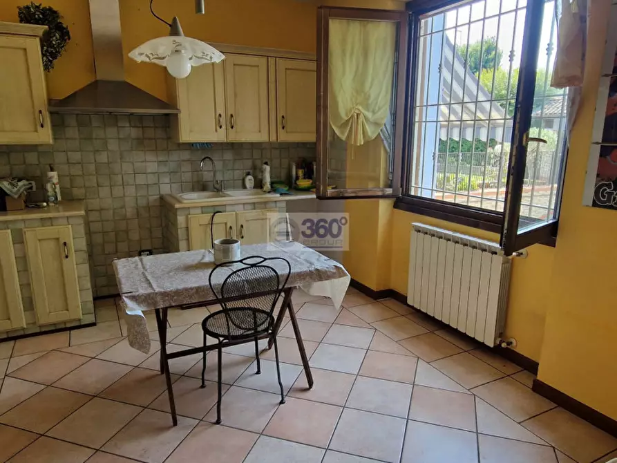 Immagine 11 di Casa bifamiliare in vendita  in Via Leonardo da Vinci a Rodengo-Saiano
