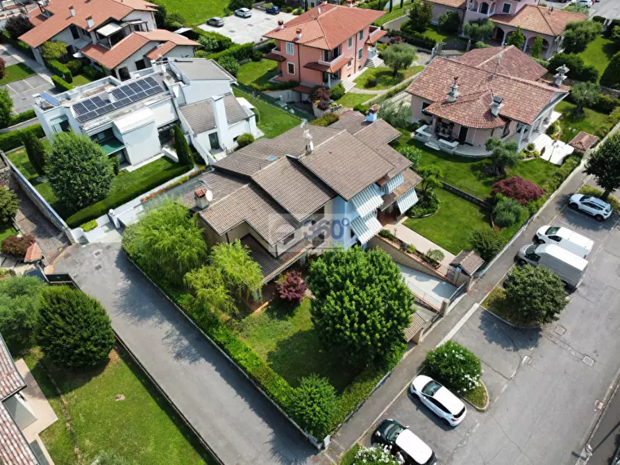 Immagine 20 di Casa bifamiliare in vendita  in Via Leonardo da Vinci a Rodengo-Saiano