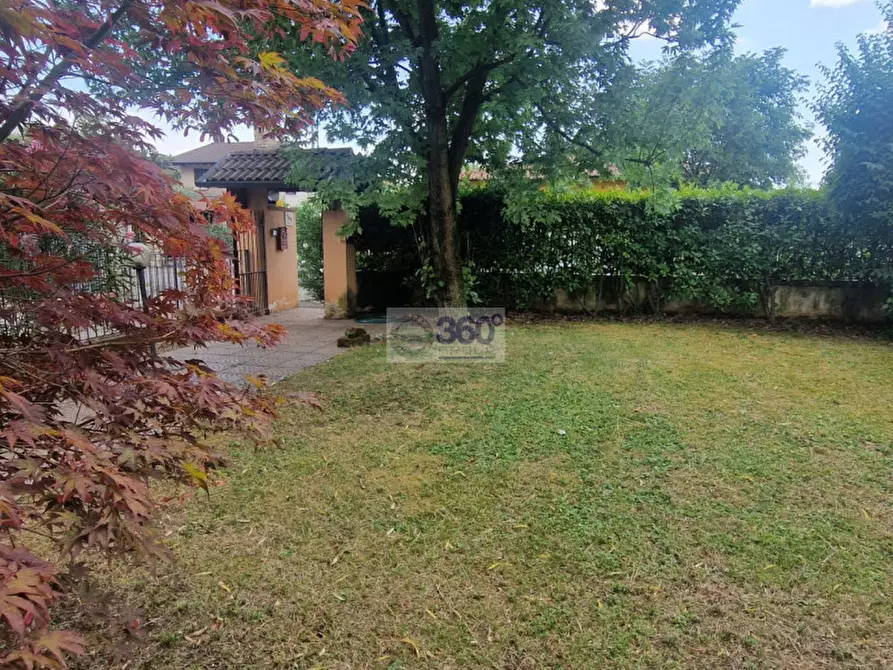 Immagine 37 di Casa bifamiliare in vendita  in Via Leonardo da Vinci a Rodengo-Saiano