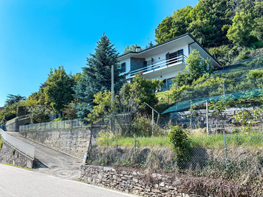 Immagine 1 di Casa bifamiliare in vendita  in Via Mottarone 6 a Armeno