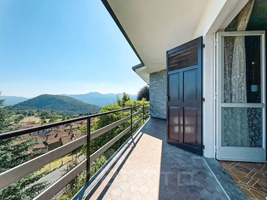 Immagine 21 di Casa bifamiliare in vendita  in Via Mottarone 6 a Armeno