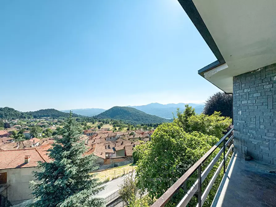 Immagine 22 di Casa bifamiliare in vendita  in Via Mottarone 6 a Armeno